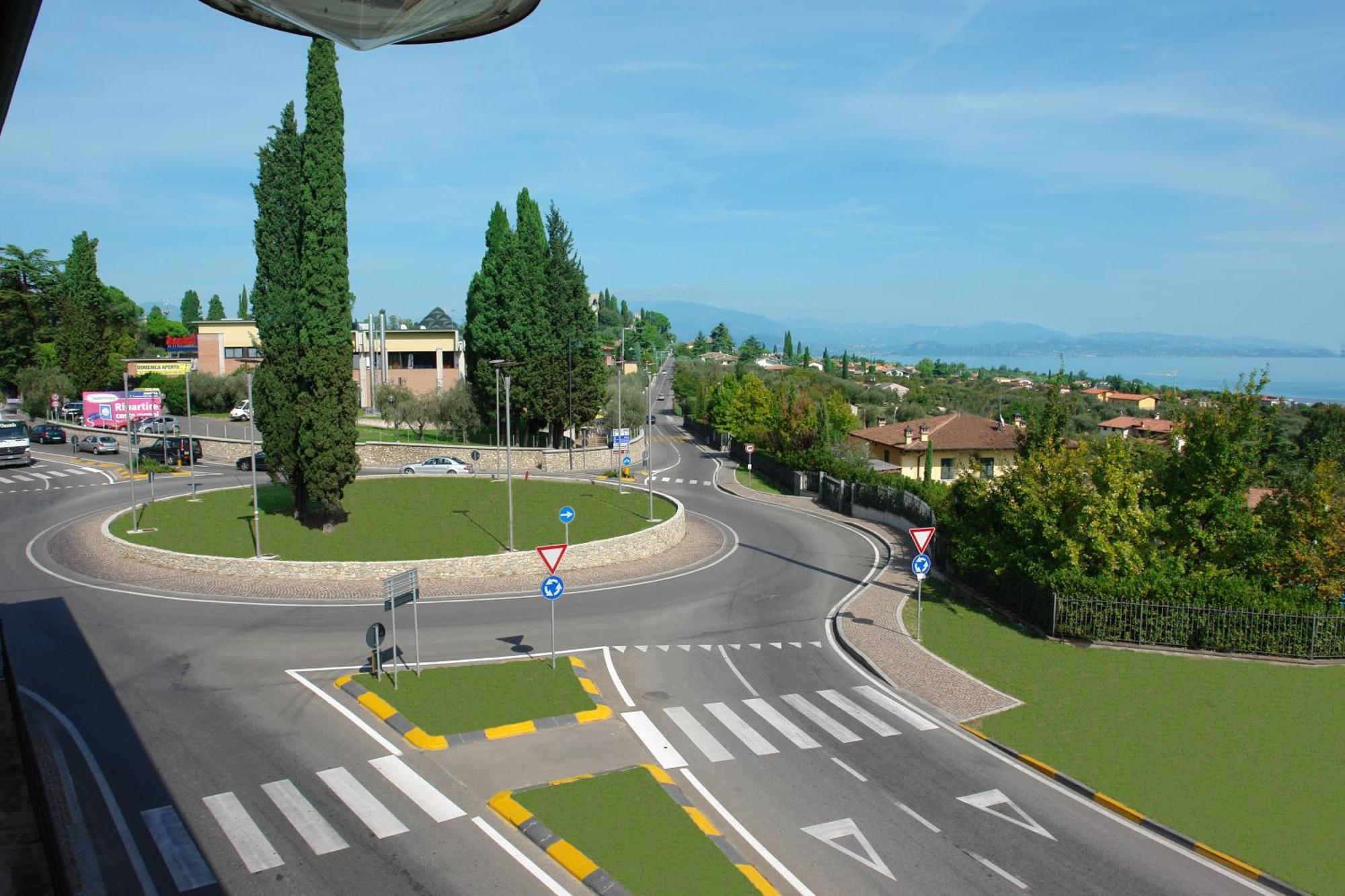 Hotel La Pergola Moniga del Garda Exterior foto